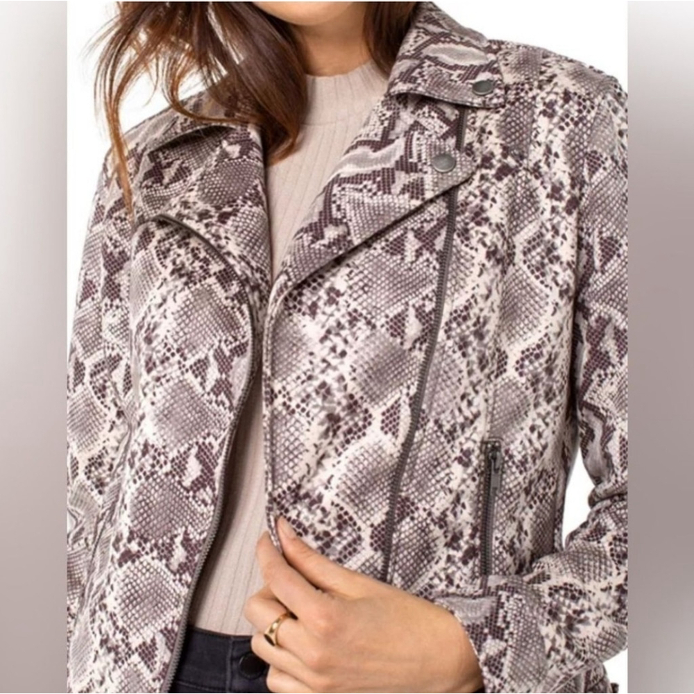 NWOT Pool Los Angeles Snakeskin-Print Moto Jacket Size S Chic & Edgy Grey Python - Picture 2 of 12